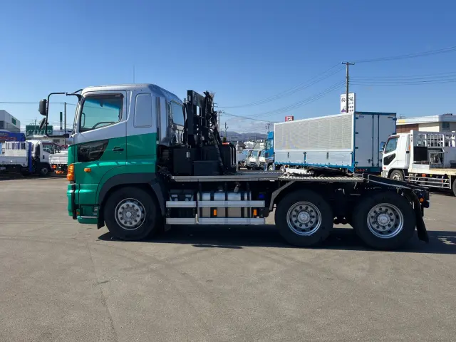 日野 プロフィア QDG-SS1EKDA(6x4)の写真5