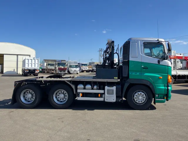 日野 プロフィア QDG-SS1EKDA(6x4)の写真6