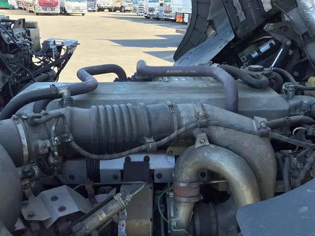 日野 プロフィア QDG-SS1EKDA(6x4)の写真13