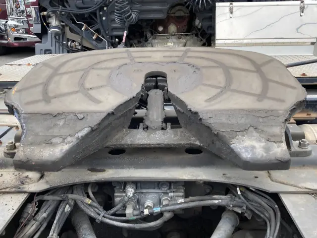 日野 プロフィア QPG-SH1EDDG(2WD)の写真9