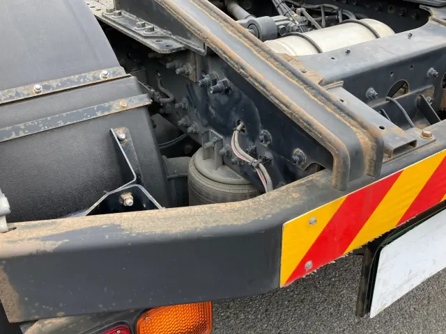 日野 プロフィア QPG-SH1EDDG(2WD)の写真10