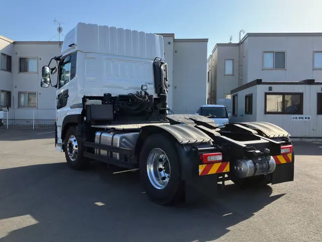 いすゞ ギガ 2RG-EK5DAD(2WD)の写真4