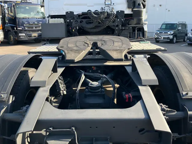 いすゞ ギガ 2RG-EK5DAD(2WD)の写真8