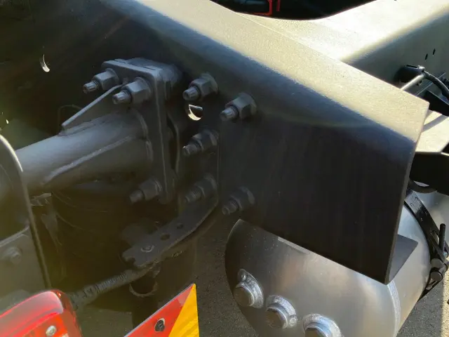 いすゞ ギガ 2RG-EK5DAD(2WD)の写真10