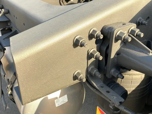 いすゞ ギガ 2RG-EK5DAD(2WD)の写真11