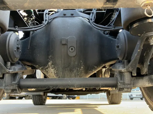 いすゞ ギガ 2RG-EK5DAD(2WD)の写真12