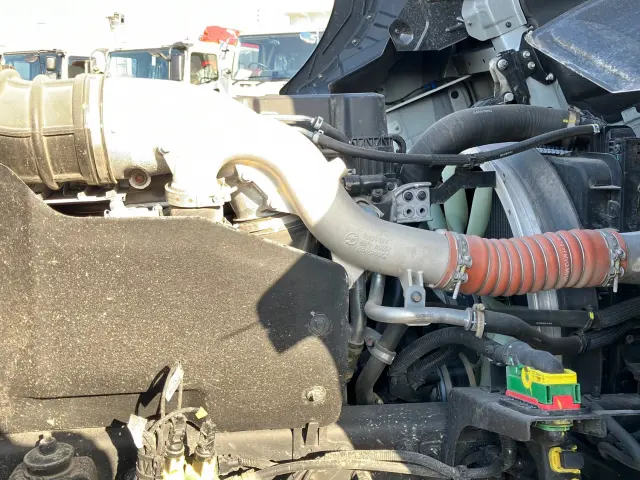 いすゞ ギガ 2RG-EK5DAD(2WD)の写真14