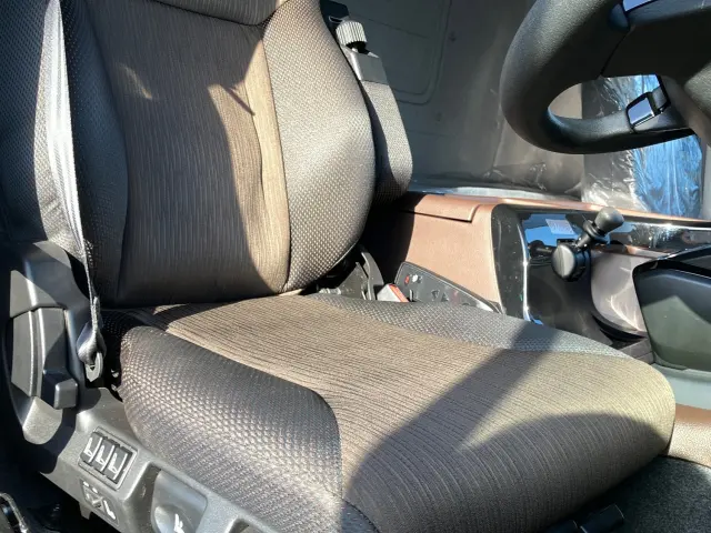 いすゞ ギガ 2RG-EK5DAD(2WD)の写真15