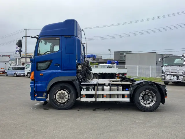 日野 プロフィア QPG-SH1EDDG(2WD)の写真5