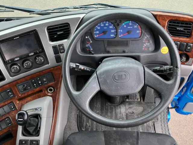 ＵＤ クオン QKG-GK6XAB(2WD)の写真17