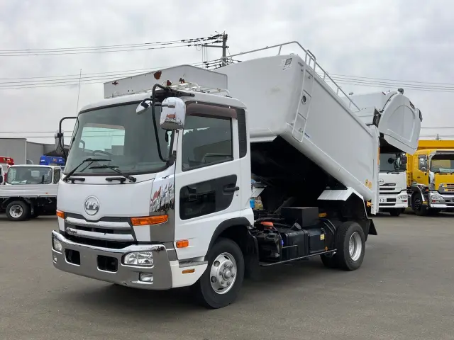 ＵＤ コンドル SKG-MK38L(2WD)の写真1