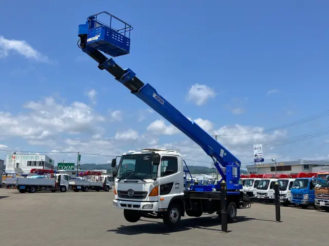 日野 レンジャー TKG-FC9JGAP(2WD)の写真1