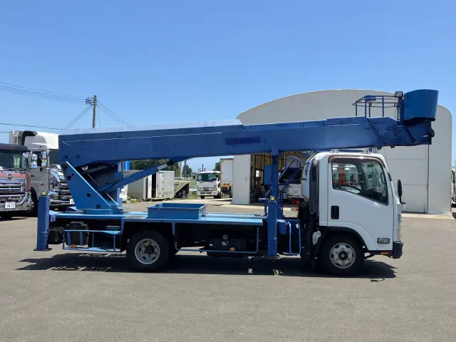 いすゞ エルフ SKG-NPR85YN(2WD)の写真6