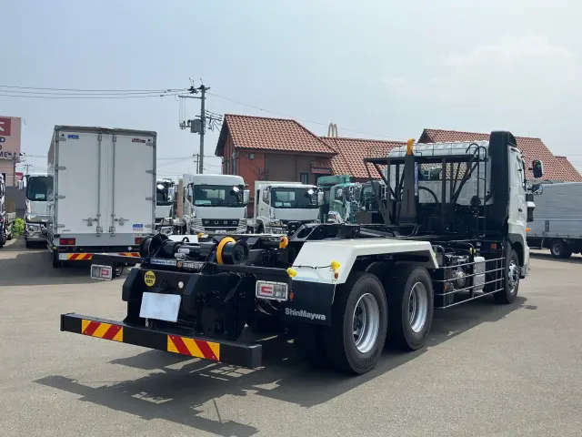 日野 プロフィア 2DG-FS1AJE(6x4)の写真3