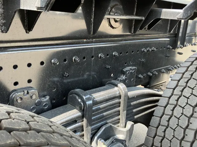 日野 プロフィア 2DG-FS1AJE(6x4)の写真10