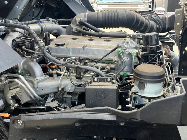 日野 プロフィア 2DG-FS1AJE(6x4)の写真13