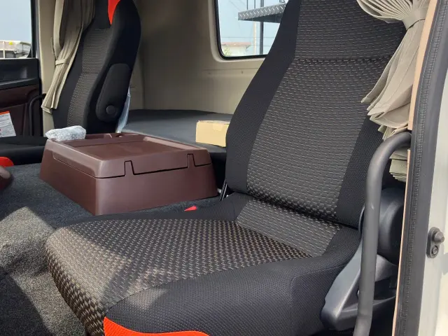 日野 プロフィア 2DG-FS1AJE(6x4)の写真16