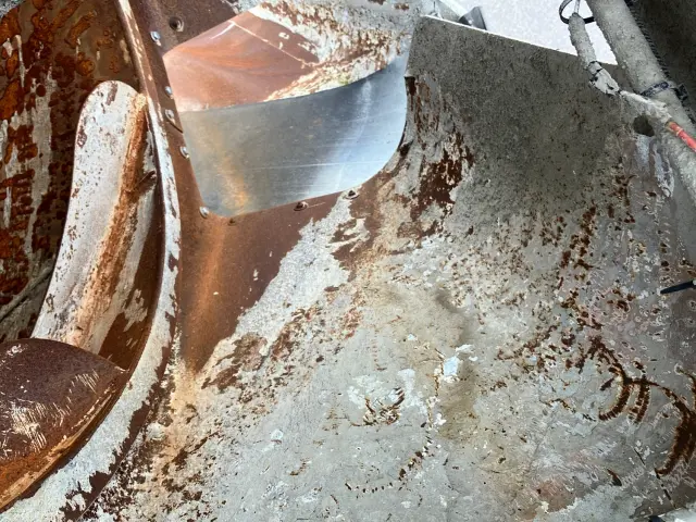 いすゞ ギガ 2KG-CXZ77CT(6x4)の写真13