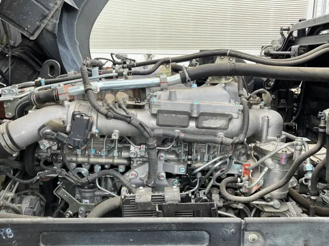 いすゞ ギガ 2KG-CXZ77CT(6x4)の写真17