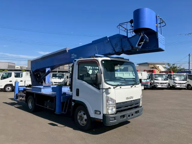 いすゞ エルフ SKG-NPR85YN(2WD)の写真2