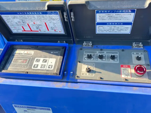 いすゞ エルフ SKG-NPR85YN(2WD)の写真8