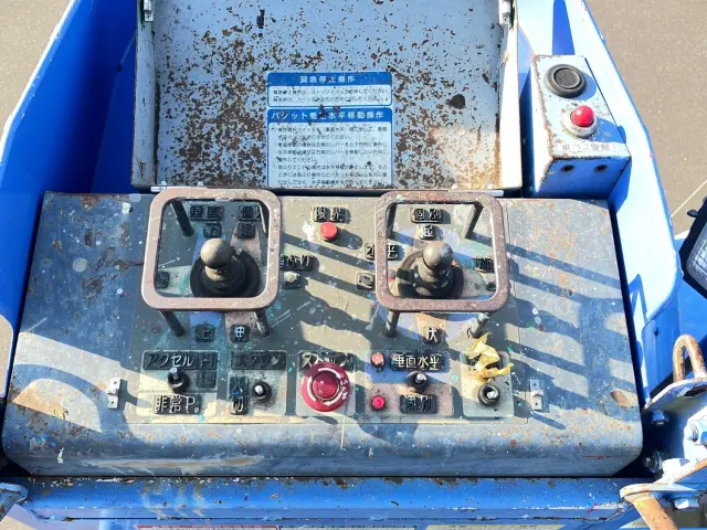 いすゞ エルフ SKG-NPR85YN(2WD)の写真11