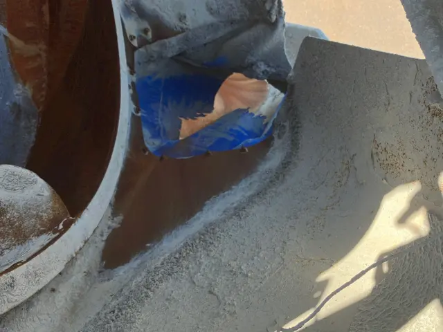 いすゞ ギガ QKG-CXZ77AT(6x4)の写真13