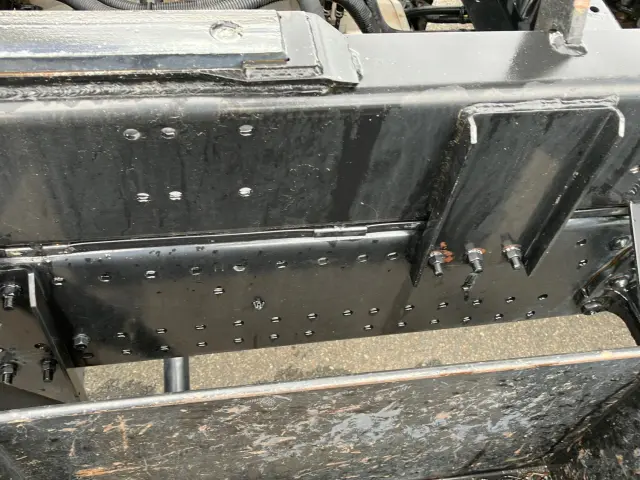 いすゞ フォワード 2RG-FRR90S2(2WD)の写真13