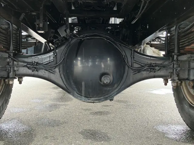 いすゞ フォワード 2RG-FRR90S2(2WD)の写真15