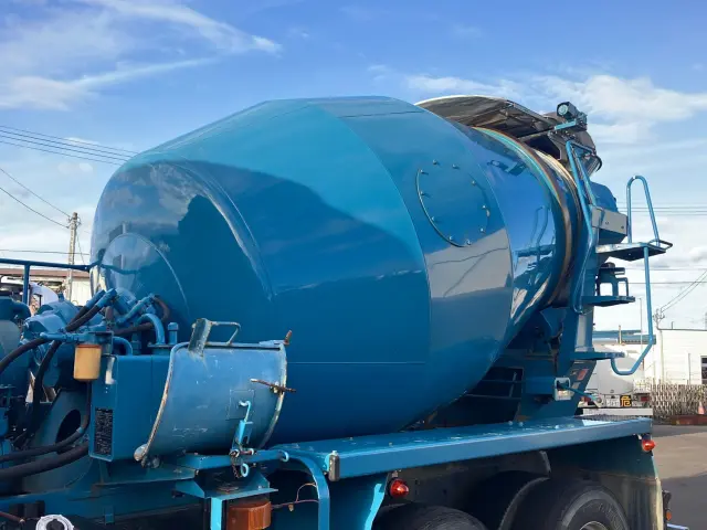 日野 プロフィア ADG-FS1EKXA(6x4)の写真9