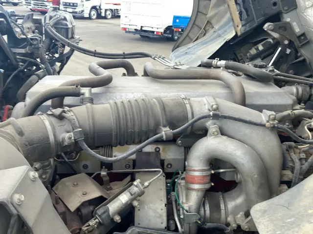 日野 プロフィア ADG-FS1EKXA(6x4)の写真18