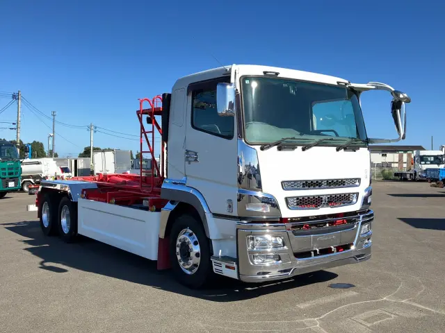 三菱 スーパーグレート QPG-FV60VY(6x4)の写真2