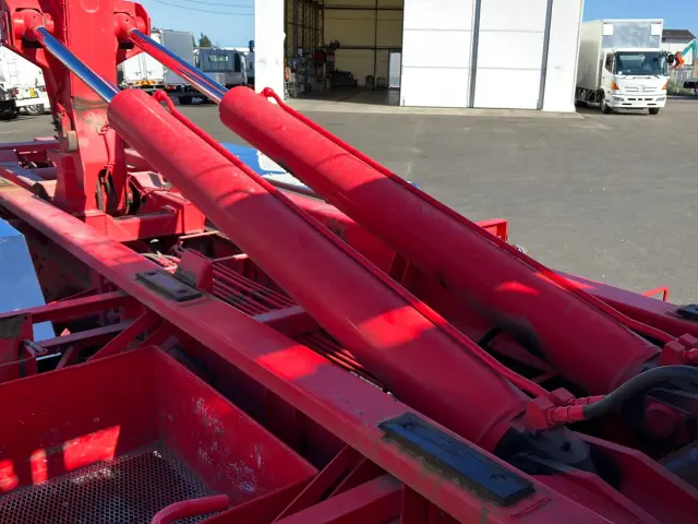 三菱 スーパーグレート QPG-FV60VY(6x4)の写真9