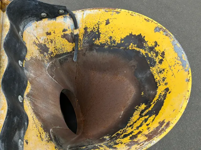 いすゞ エルフ TKG-NKR85N(2WD)の写真10