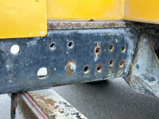 いすゞ エルフ TKG-NKR85N(2WD)の写真15