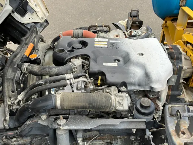 いすゞ エルフ TKG-NKR85N(2WD)の写真17