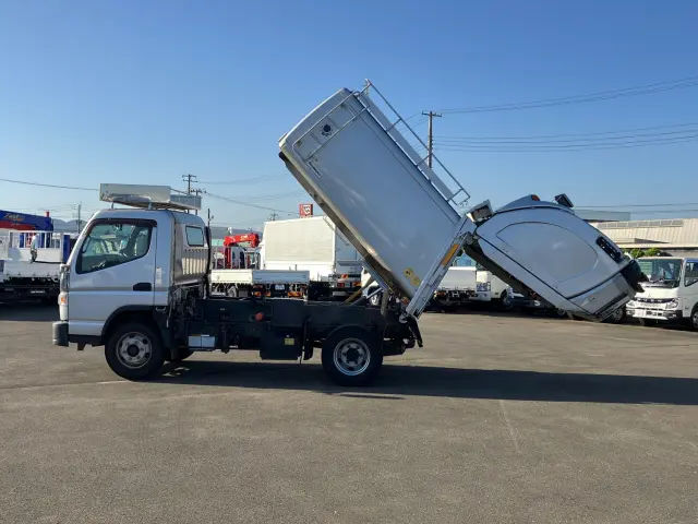 三菱 キャンター TKG-FEB90(2WD)の写真5