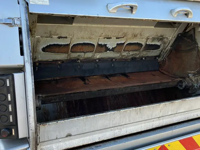 三菱 キャンター TKG-FEB90(2WD)の写真11