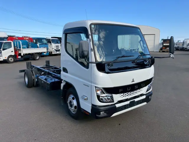 三菱 キャンター 2RG-FEA20(2WD)の写真2