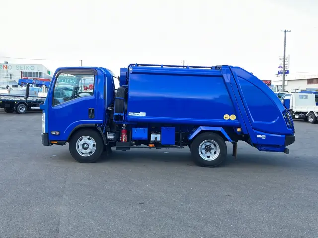 いすゞ エルフ SKG-NPR85YN(2WD)の写真5