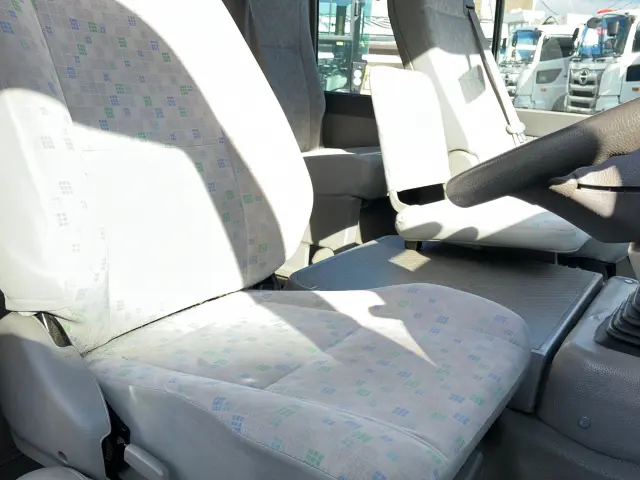 日野 リエッセⅡ SPG-XZB40M(2WD)の写真14