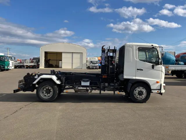 日野 レンジャー 2PG-FE2ABA(2WD)の写真6