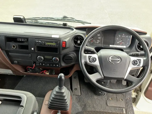 日野 レンジャー 2PG-FE2ABA(2WD)の写真17