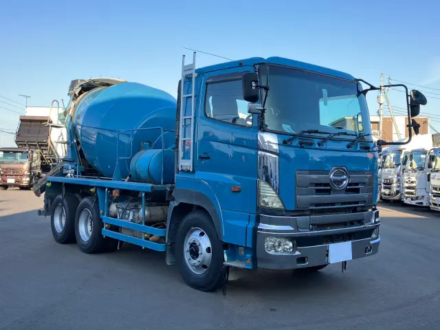 日野 プロフィア BDG-FS1EKXA(6x4)の写真2