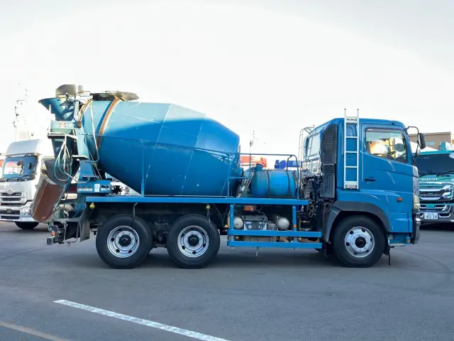 日野 プロフィア BDG-FS1EKXA(6x4)の写真6