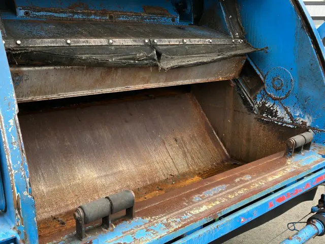 日野 レンジャー QKG-FJ7JGAA(2WD)の写真10