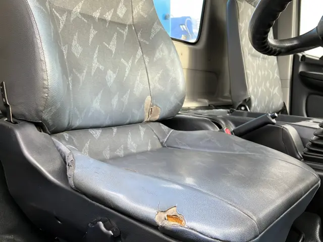 日野 レンジャー QKG-FJ7JGAA(2WD)の写真17