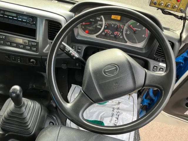 日野 レンジャー QKG-FJ7JGAA(2WD)の写真19