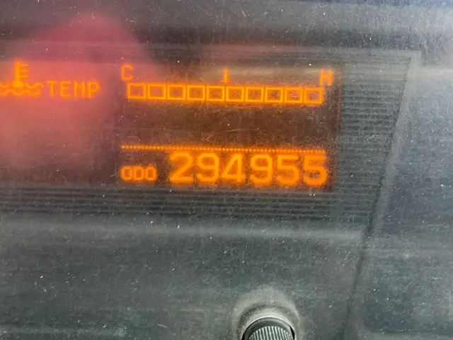 UD クオン QKG-CW5XL(6x4)の写真22