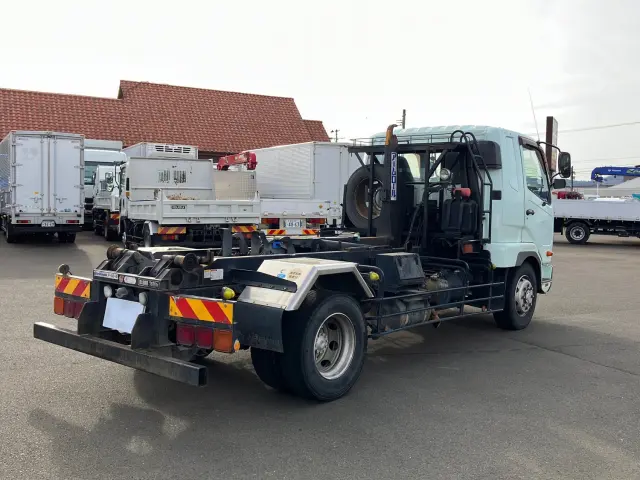 三菱 ファイター 2KG-FK62FZ(2WD)の写真3